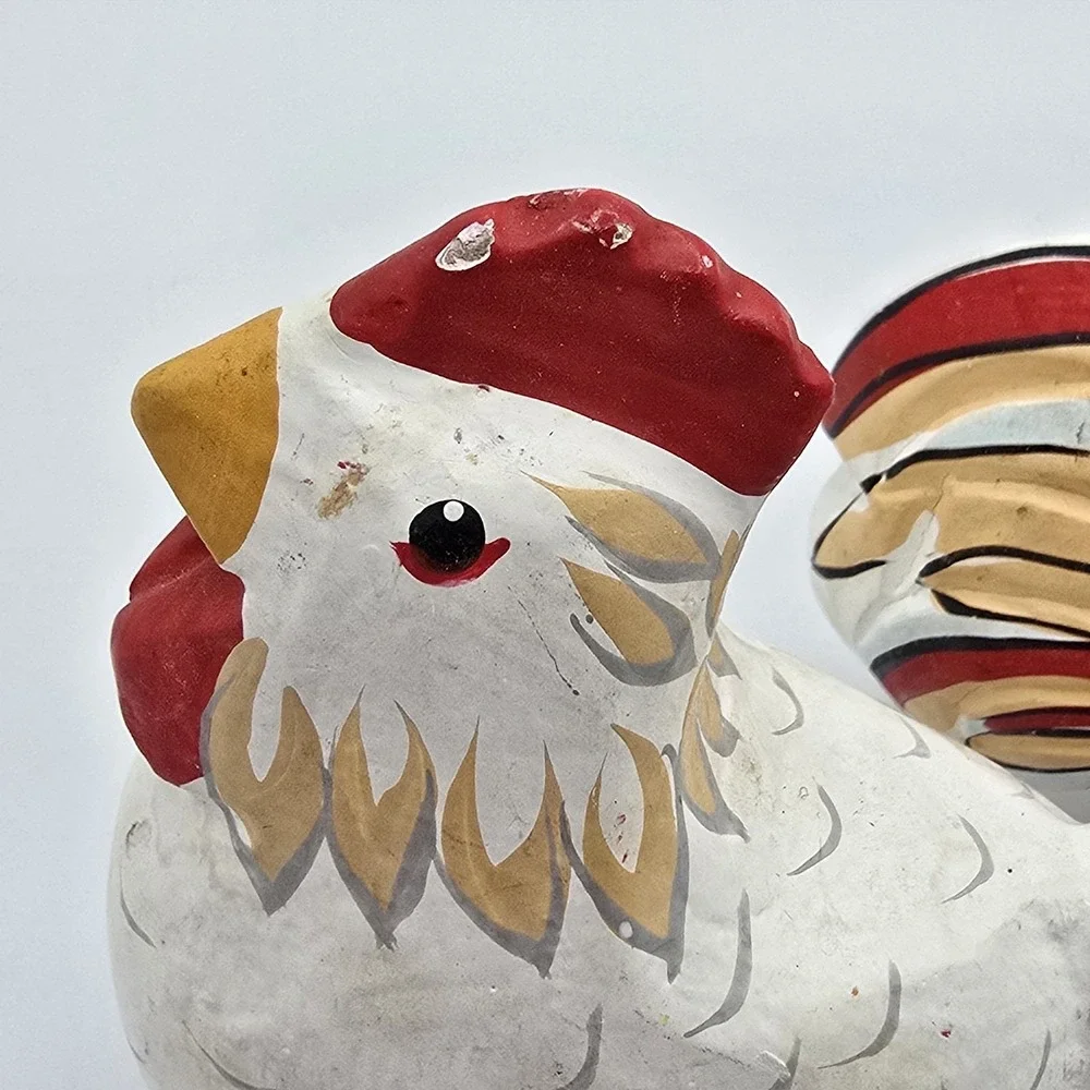 2 Wooden‎ Napkin Rings Farmhouse Country Chicken Hen Roosters Hand Painted